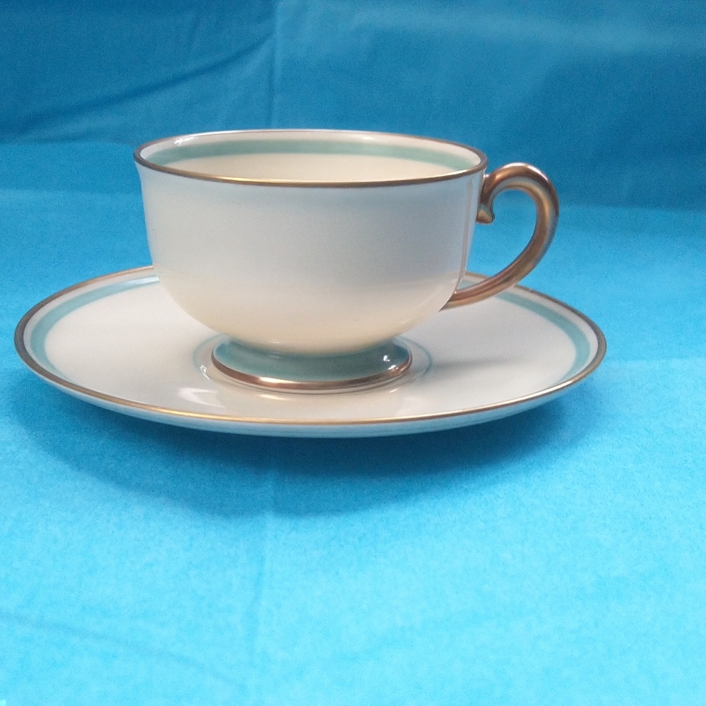 Langenthal 🇨🇭 Porcelain Demitasse Vintage 1942